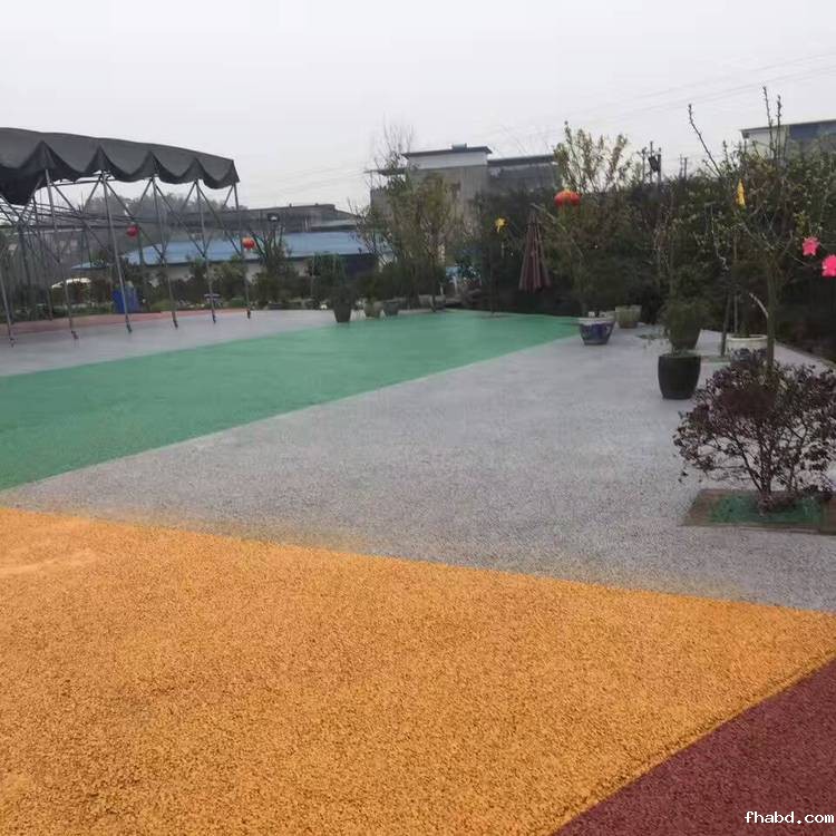 佛山顺德保利海德公园红色透水混凝土 佛山顺德保利海德公园红色透水混凝土